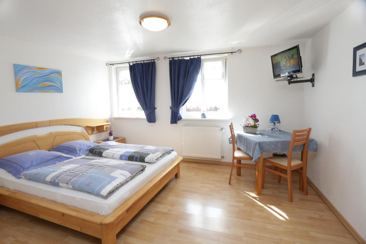 Sylvie Fahrer Et Fils Bed & Breakfast Saint-Hippolyte  Exterior photo