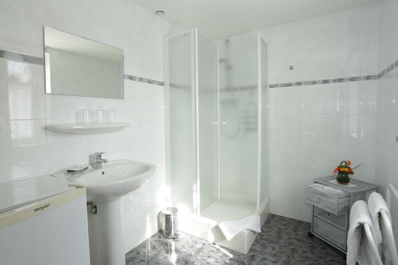Sylvie Fahrer Et Fils Bed & Breakfast Saint-Hippolyte  Exterior photo