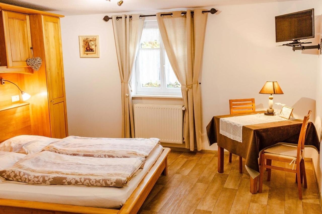 Sylvie Fahrer Et Fils Bed & Breakfast Saint-Hippolyte  Exterior photo