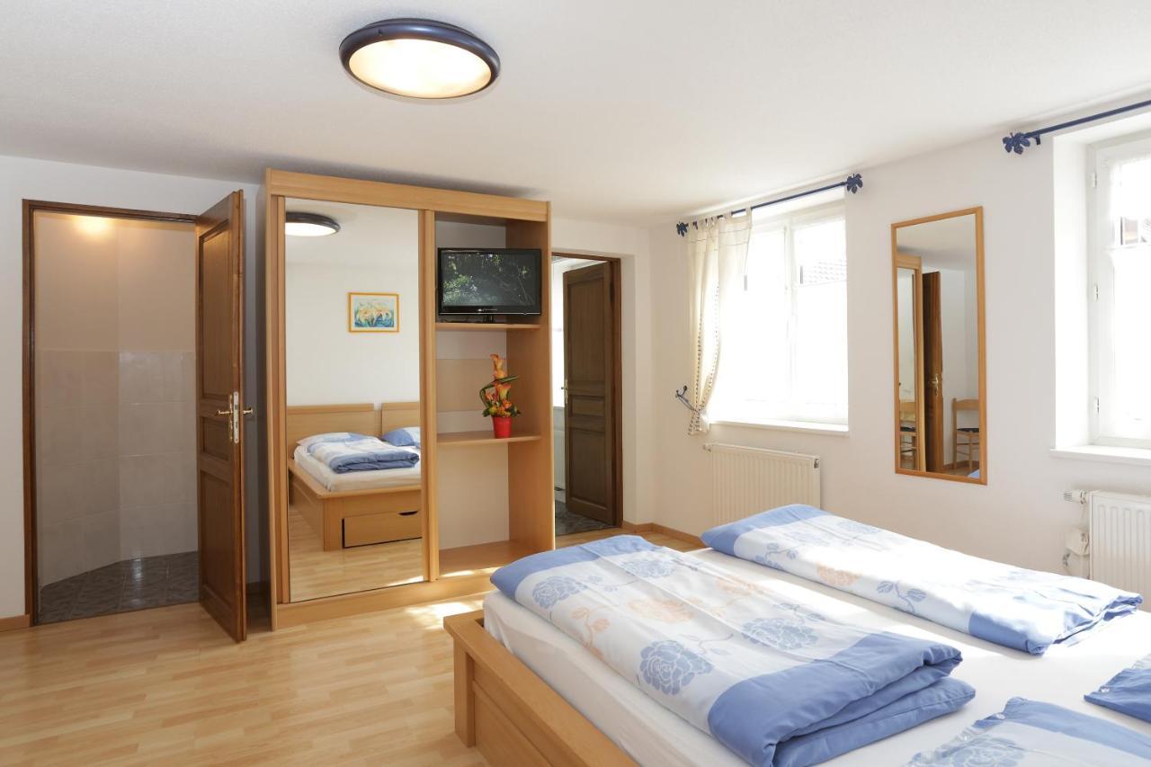 Sylvie Fahrer Et Fils Bed & Breakfast Saint-Hippolyte  Exterior photo
